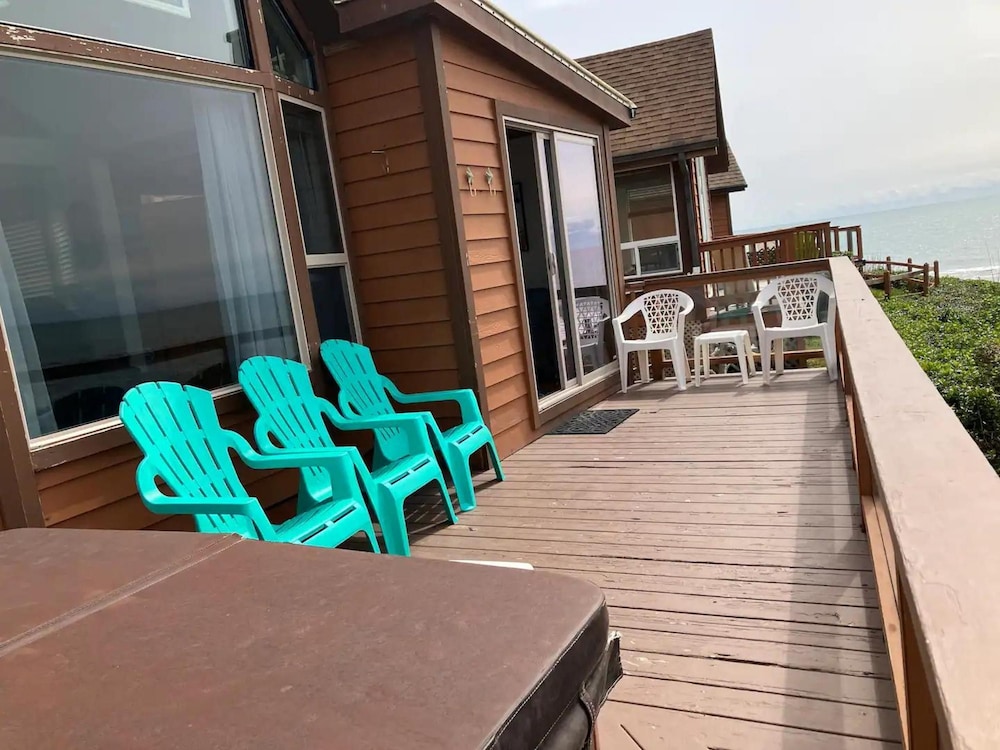 Oceanfront Cabin 4 With Jacuzzi Stunning Views