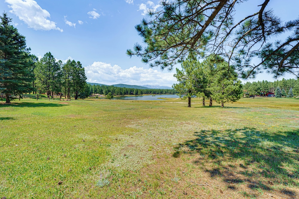 Monte Verde Lake Access & Views: Spacious Retreat!