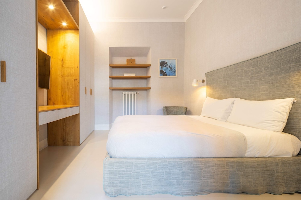 w Amazing 2BR in Centric in Florencia