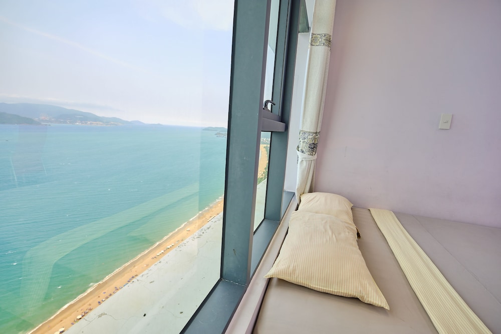 Sunrise Ocean View Apartment