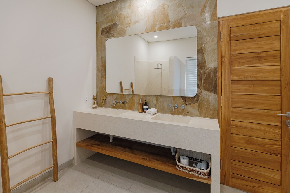 Mata Biru Villa by Betterplace