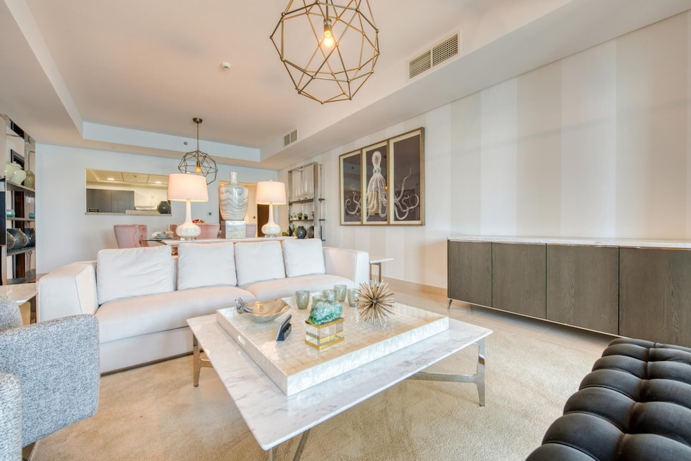 Luxury Palm Apartment With Beach Sea View