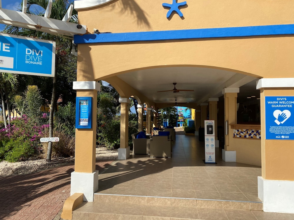 Divi Flamingo Beach Resort & Casino - Photo 2