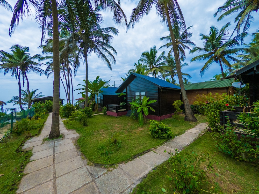 Vista Praia Beachfront Cottages