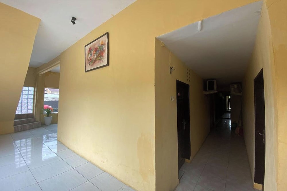 Hotel Warna