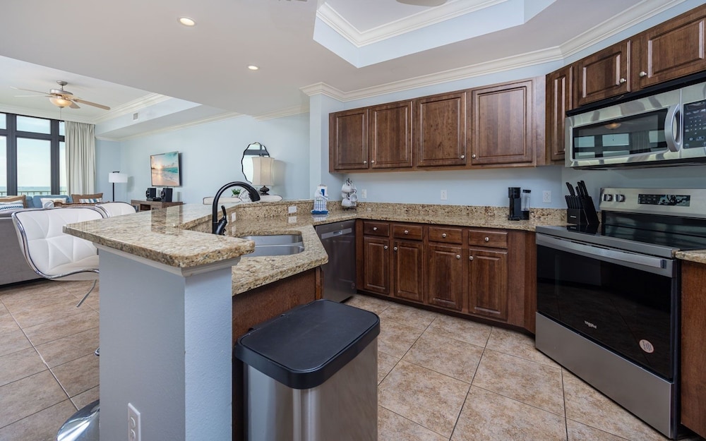 The Oasis 405 Formerly Phoenix West Ii 405 3 Bedroom Condo
