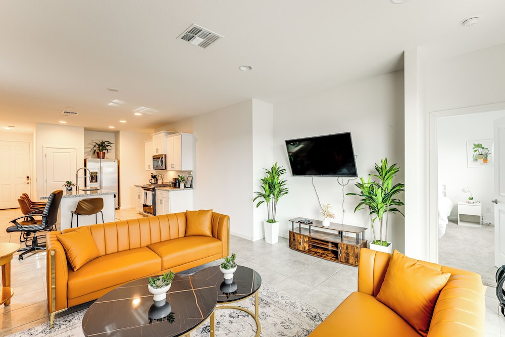 10 Mi to Downtown: Home Near Hiking in Phoenix!