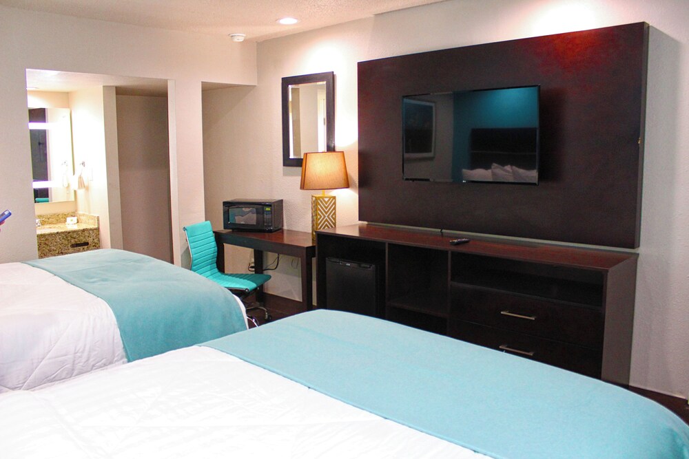 Spanish Trails Inn