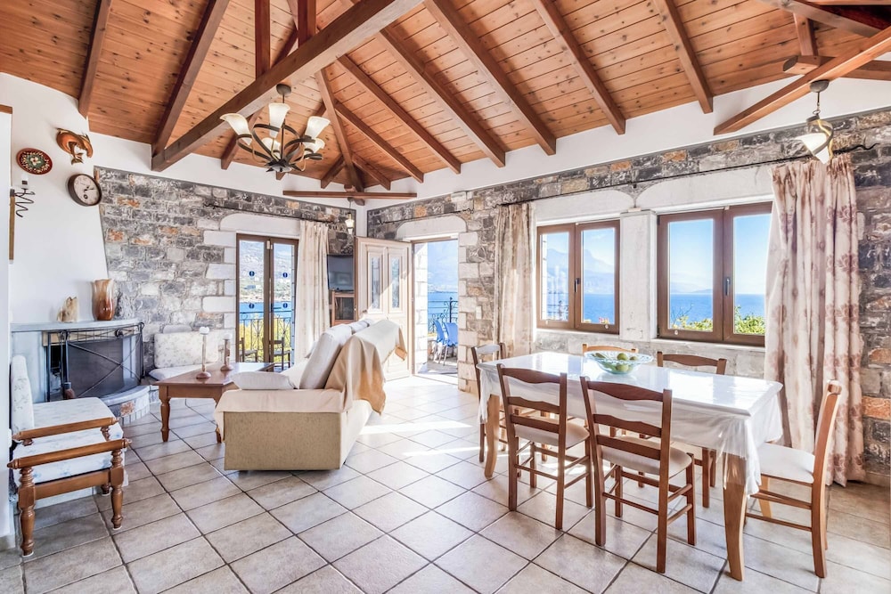 Villa Mulberry