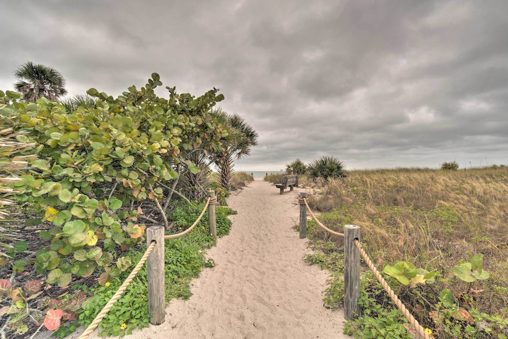 Englewood Escape < 2 Miles to Blind Pass BCH