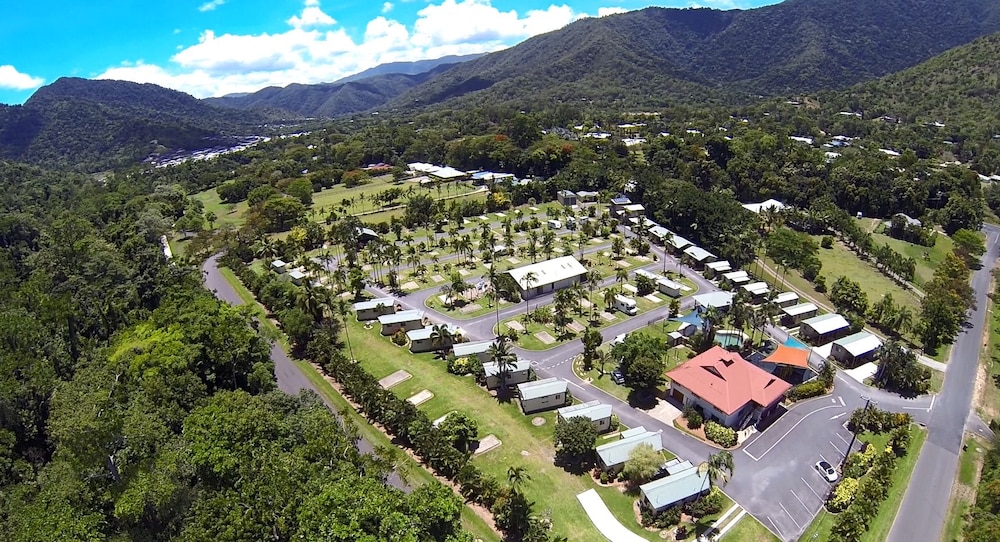 Cairns Crystal Cascades Holiday Park