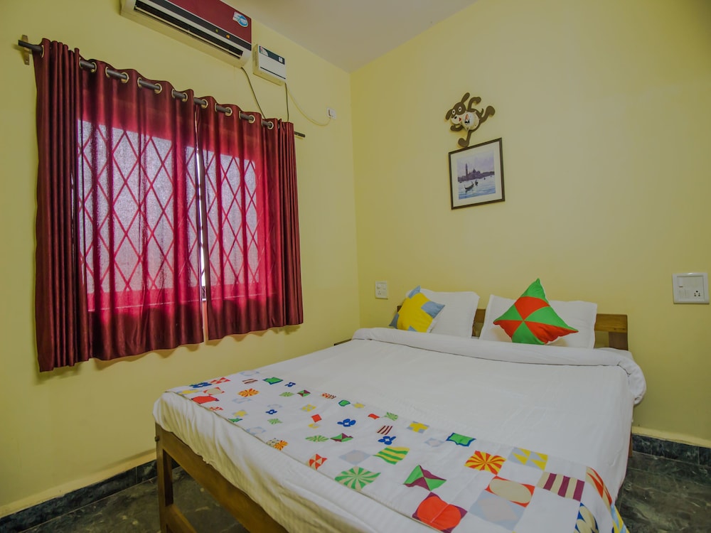 OYO 14181 Home Garden View Studio Morjim Beach