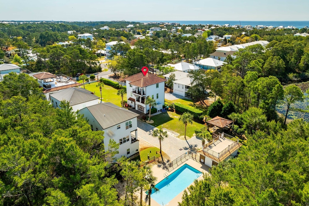 Modern Stay Near 30A w Pool Balcony Golf Cart Rental 30A Sunset Cove