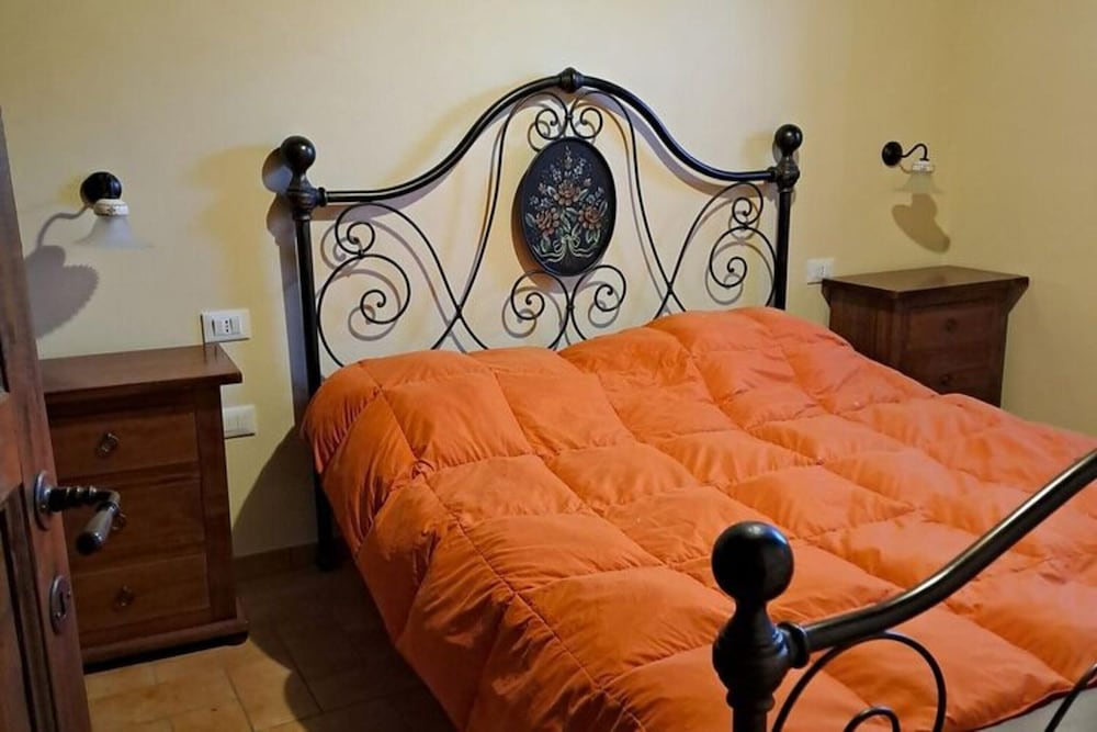 Terrace Retreat in the Marche view 5