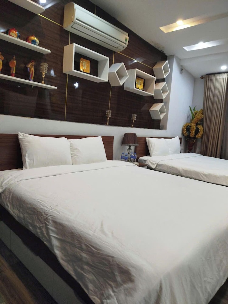 BIG PROMO-02 Bedrooms Look Hang Bo Str
