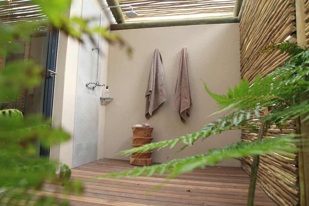 Scallop Guest Lodge