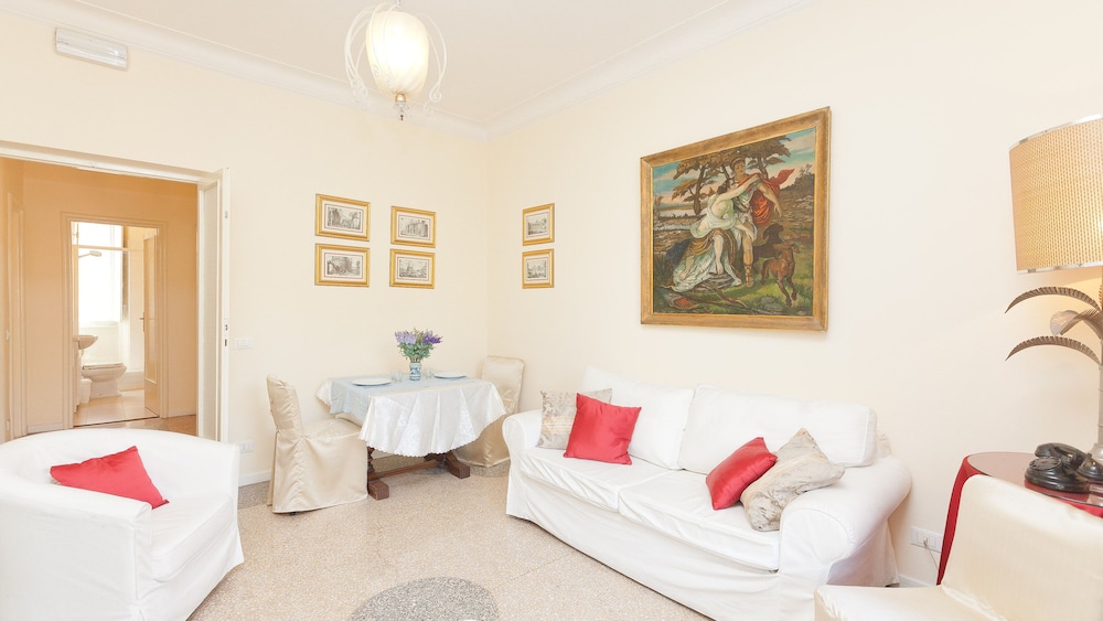 Rental In Rome Vatican Vintage Apartment