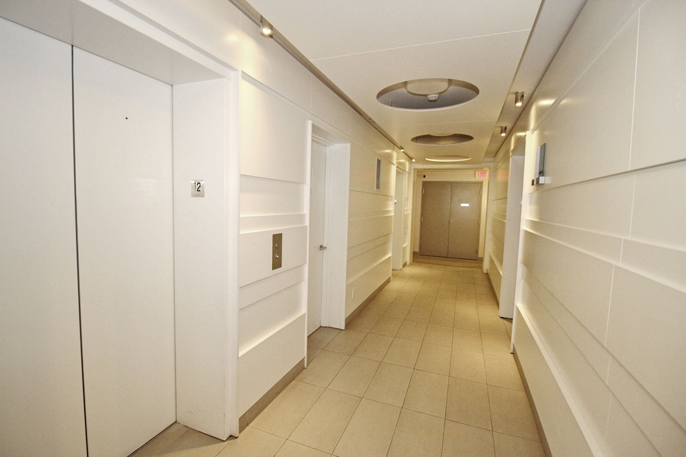 Presidential 3Br Condo - Core Downtown - Image 5