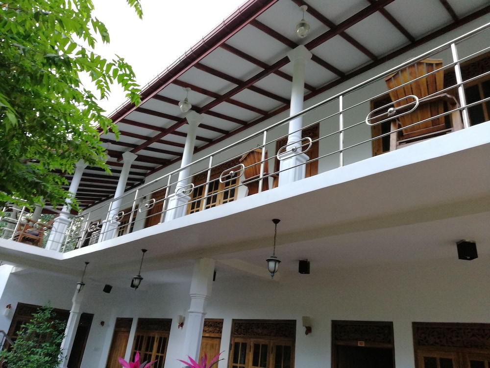 Lak view family resort