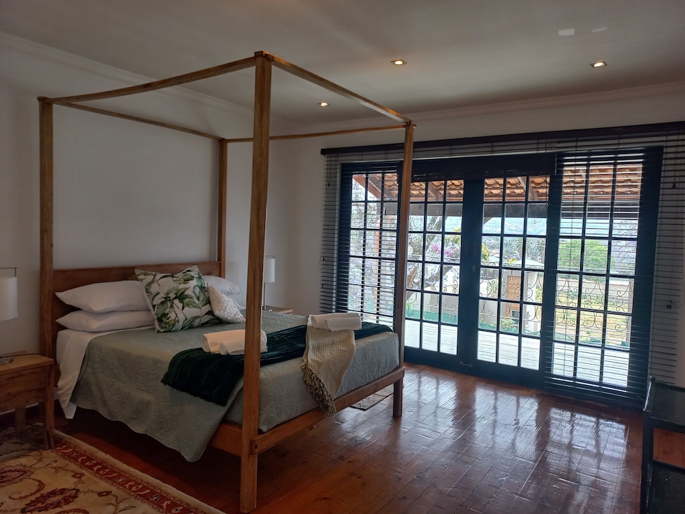 Jakes's Place Modern Comfortable & Sunny 3-bedroom House in Kensington