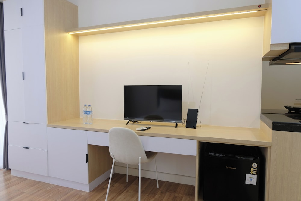 Stylish Studio At Landmark Residence Bandung Apartment