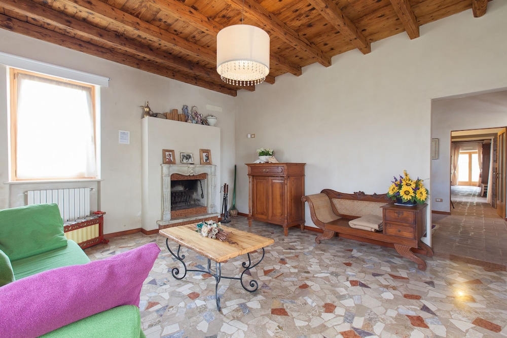 Cascina Serenella B&B
