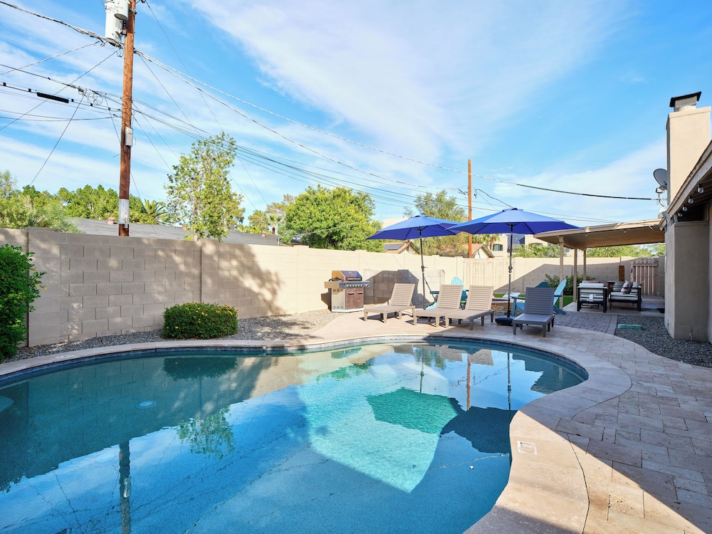 Old Town Saguaro - Pool - Fire Pit- Heart of Old Town