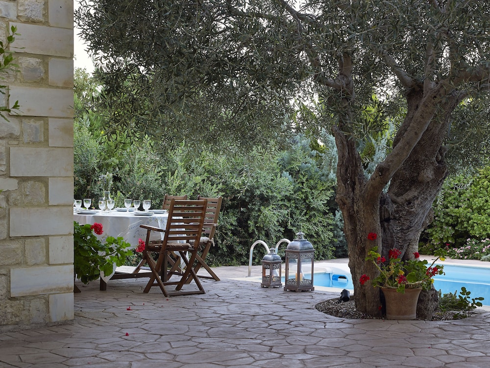 Vederi Estate