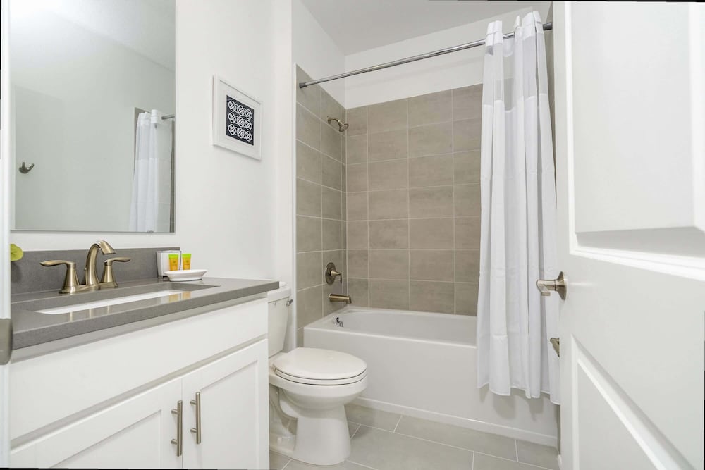 Themed 5Bd Family Villa w Pool Spa Near Disney