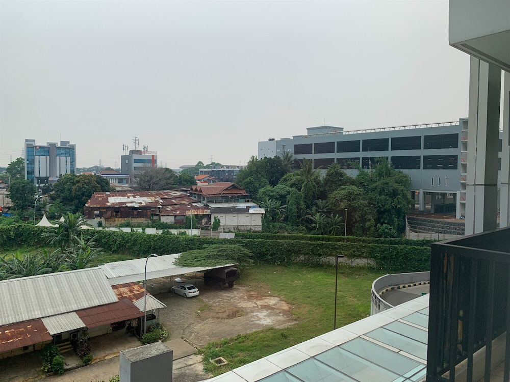 Comfort And Nice 2Br At Signature Park Grande Apartment view 2