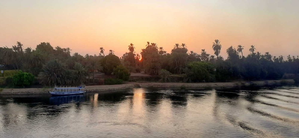 GTS Nile Cruise view 3