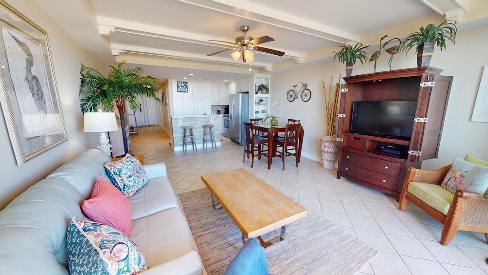 Ocean Song 2 by Tybee Vacation Rentals
