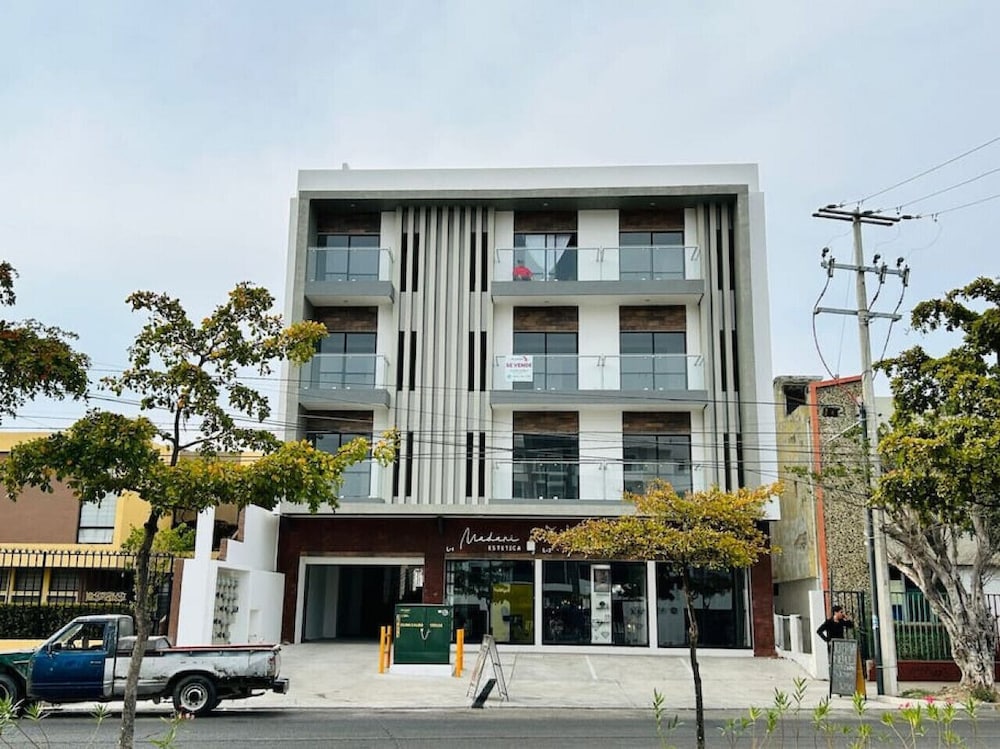 Aleman Apartments