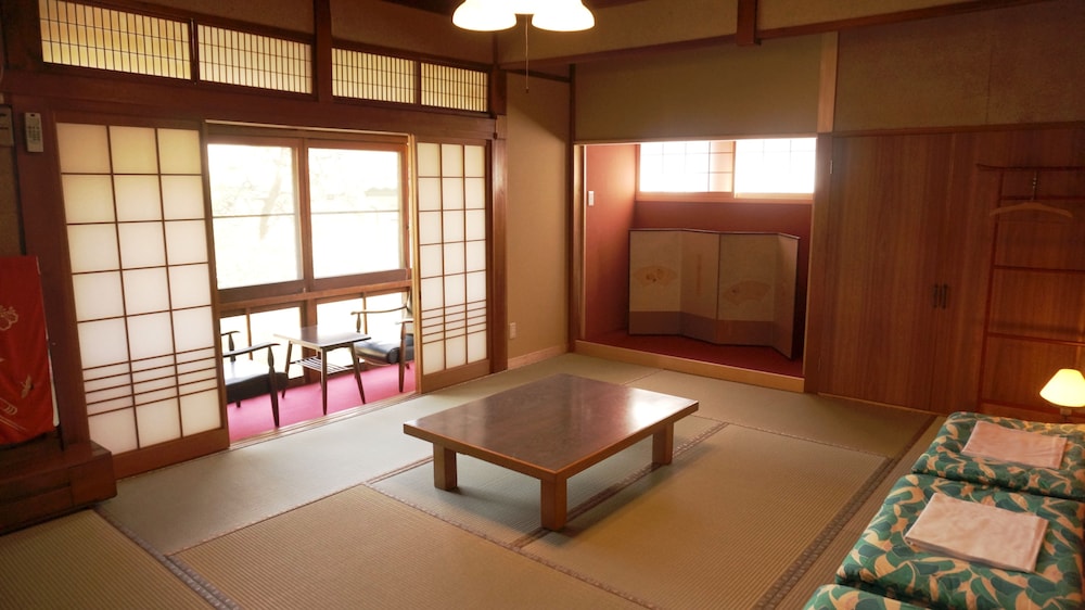 GUESTHOUSE Kinosaki Wakayo - Hostel, Caters to Women