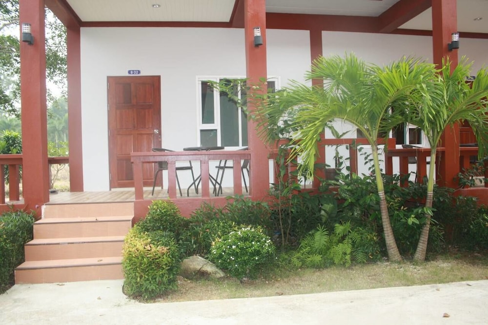Tamarind Twin Resort