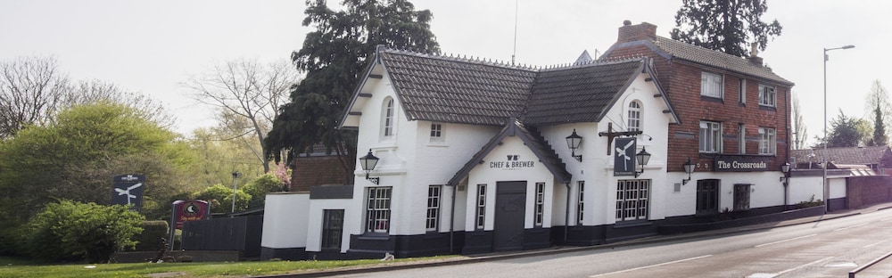Cross Roads Hotel by Chef and Brewer Collection