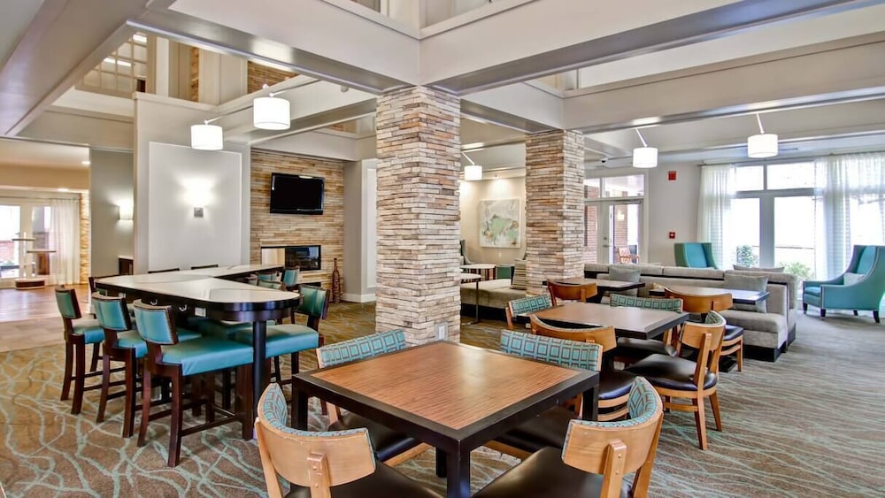 Poplar Inn and Suites view 4