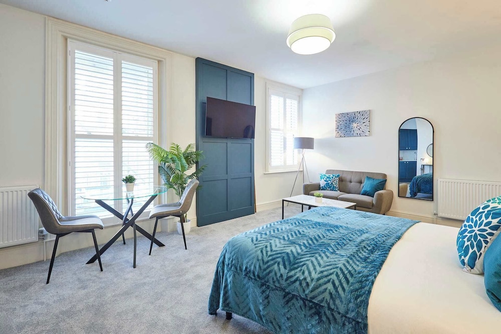 Host Stay The Langley Hotel Apartment 6