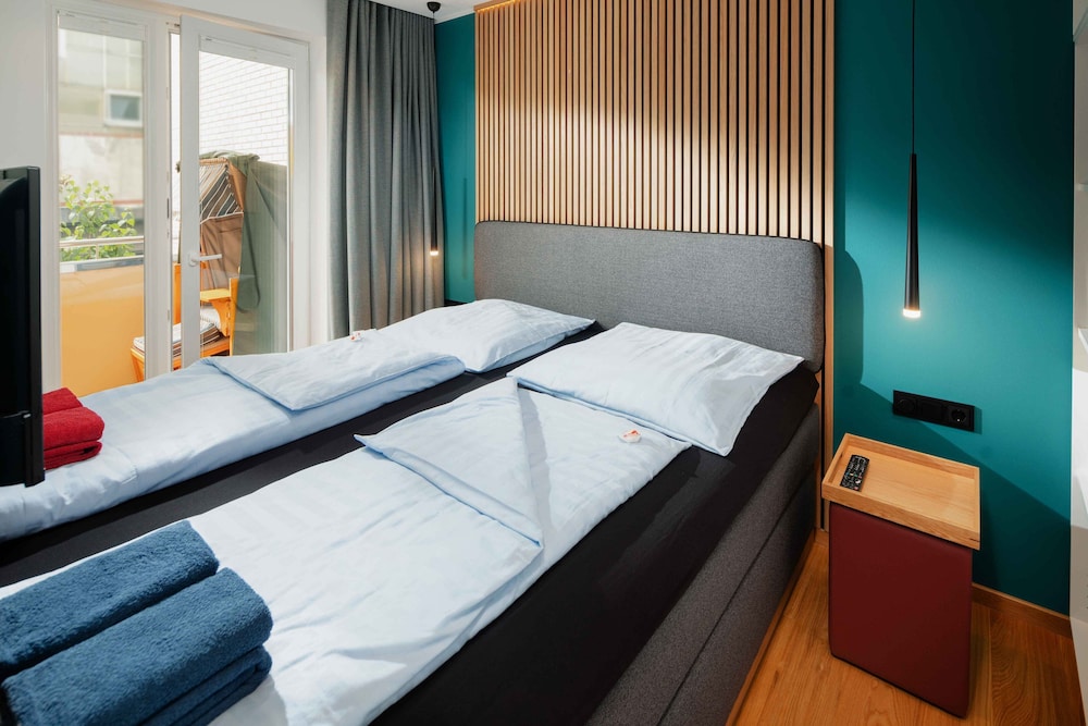 ney.land apartments