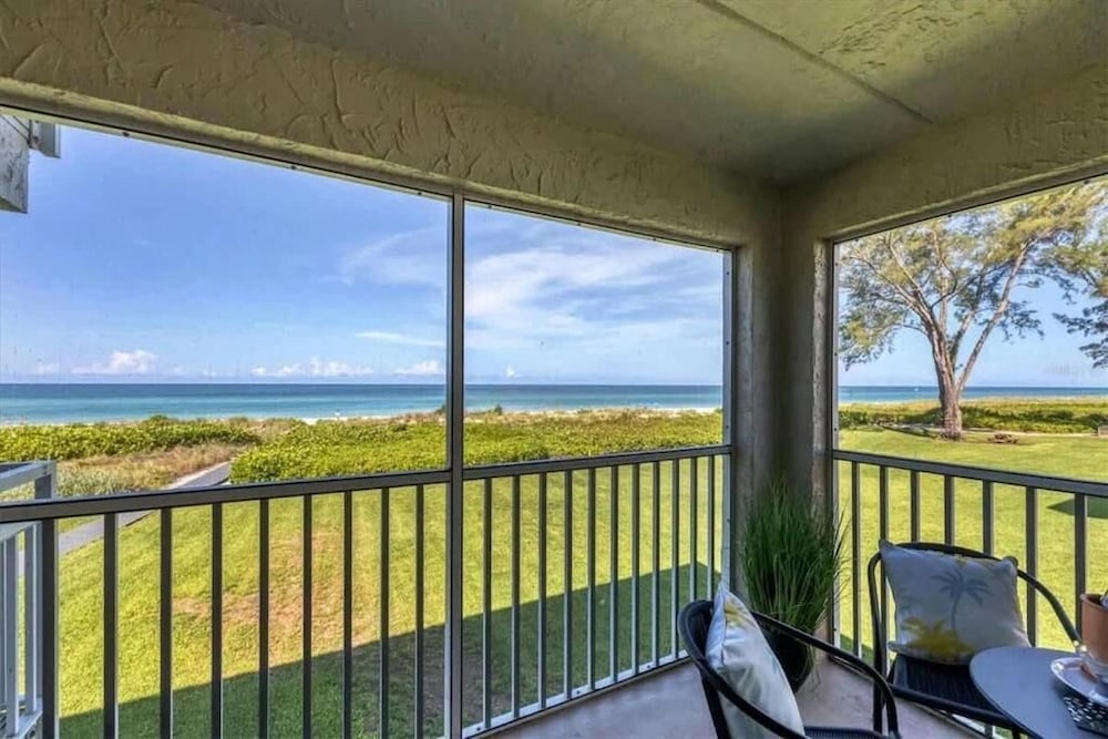 Luxury Beachfront Retreat