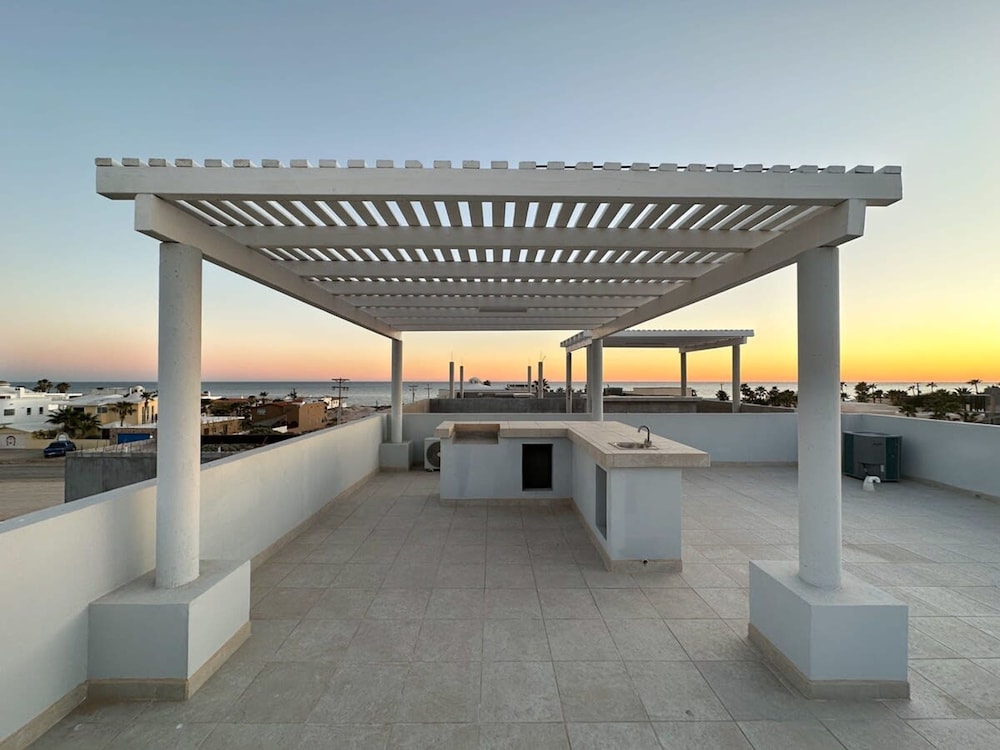 Modern Home in The Exclusivity of Las Conchas
