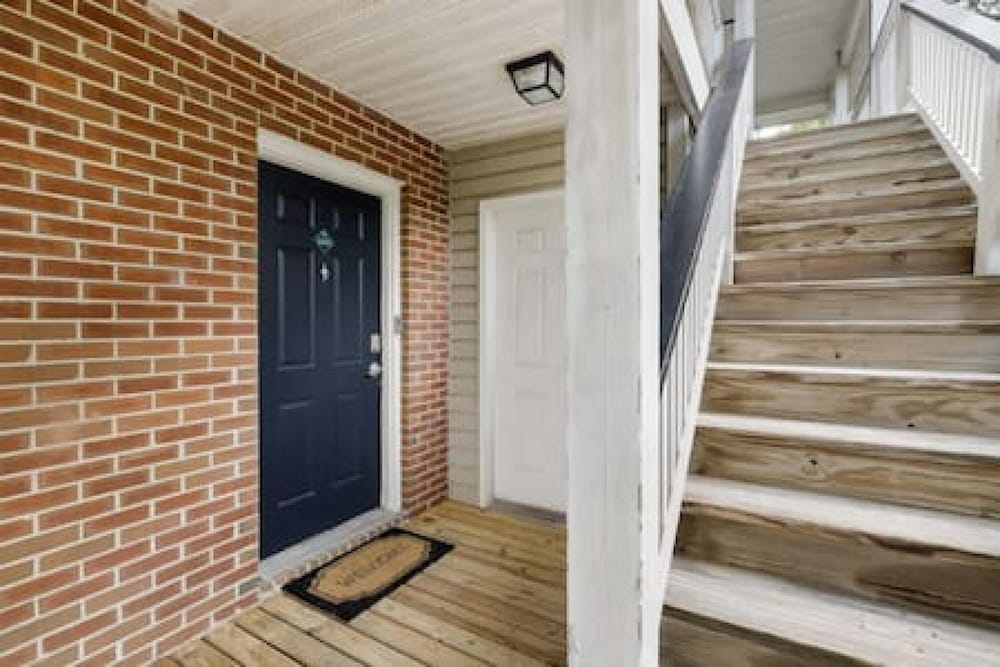 Location Clean Quiet and Comfortable Community view 2