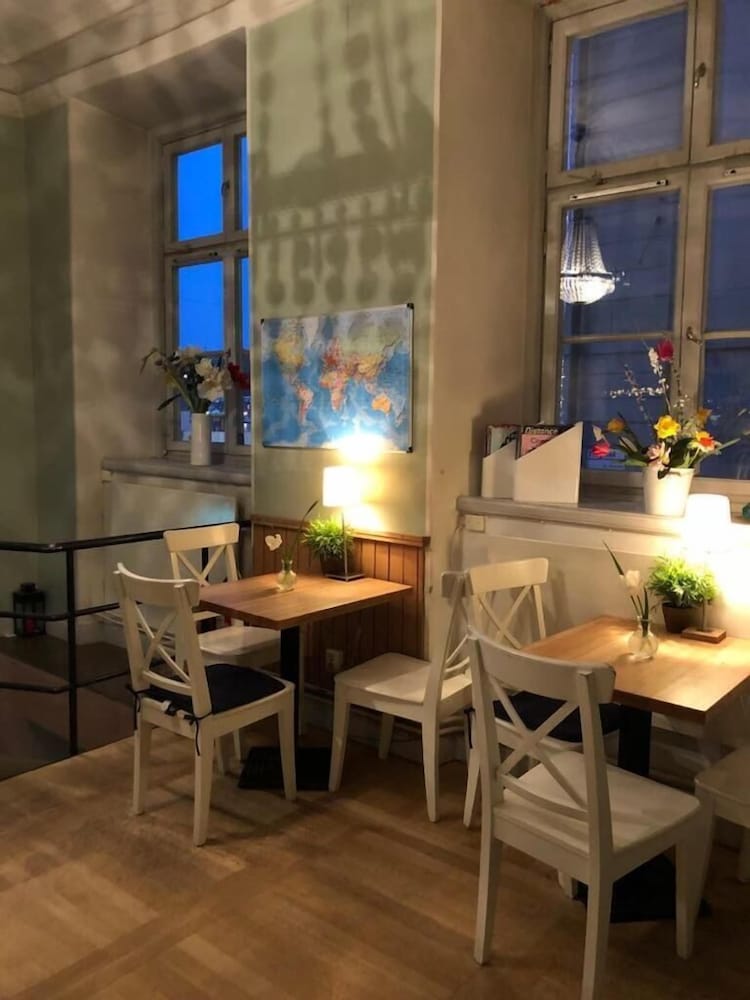 Dockside Hostel Old Town