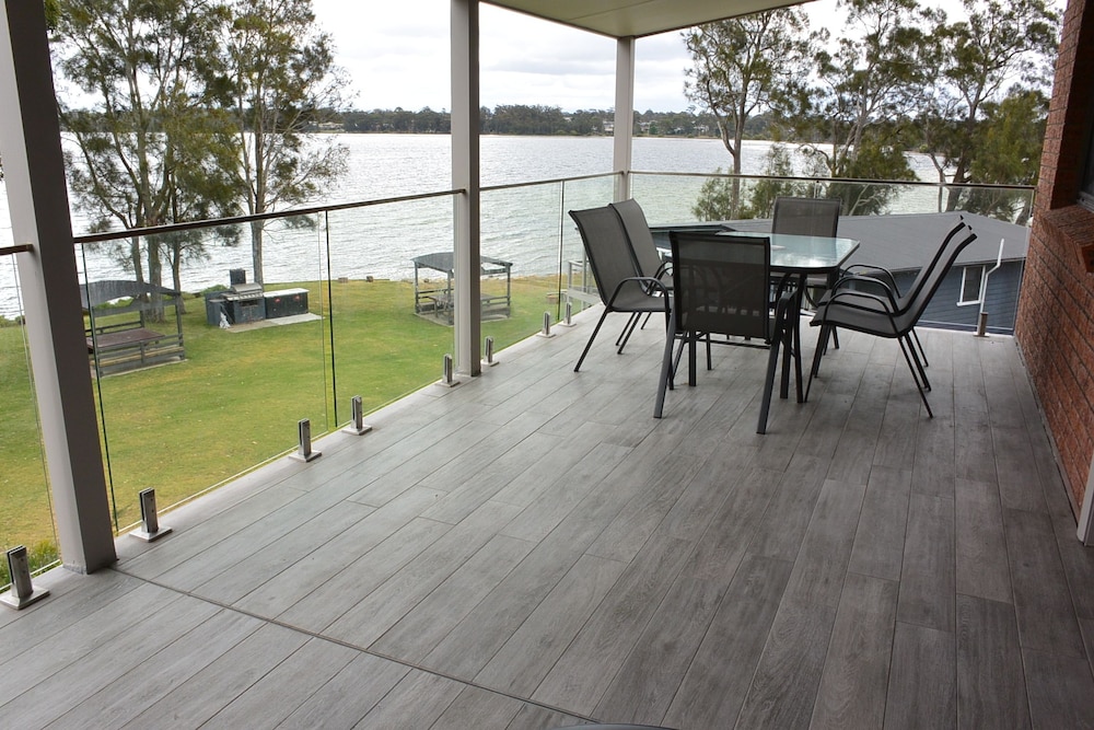 Dungowan Waterfront Apartments