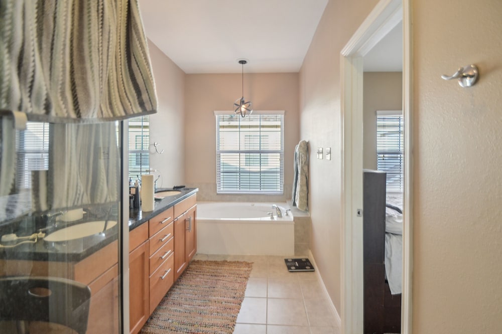 Stylish Houston Heights House 3 Bedroom Townhouse