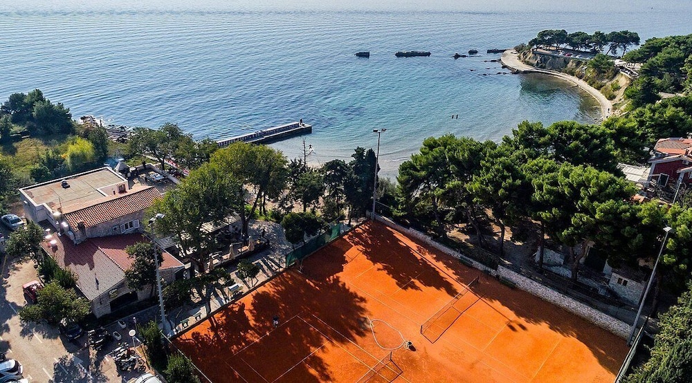 Firule Tennis Beach Apartment view 3