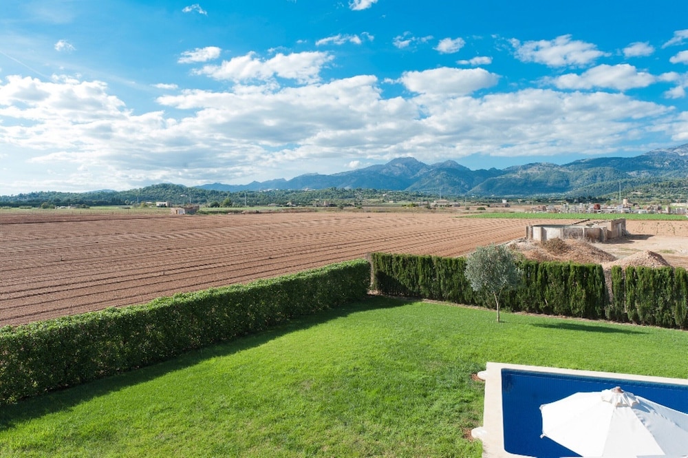 Villa in Sa Pobla With Private Pool & Beaches
