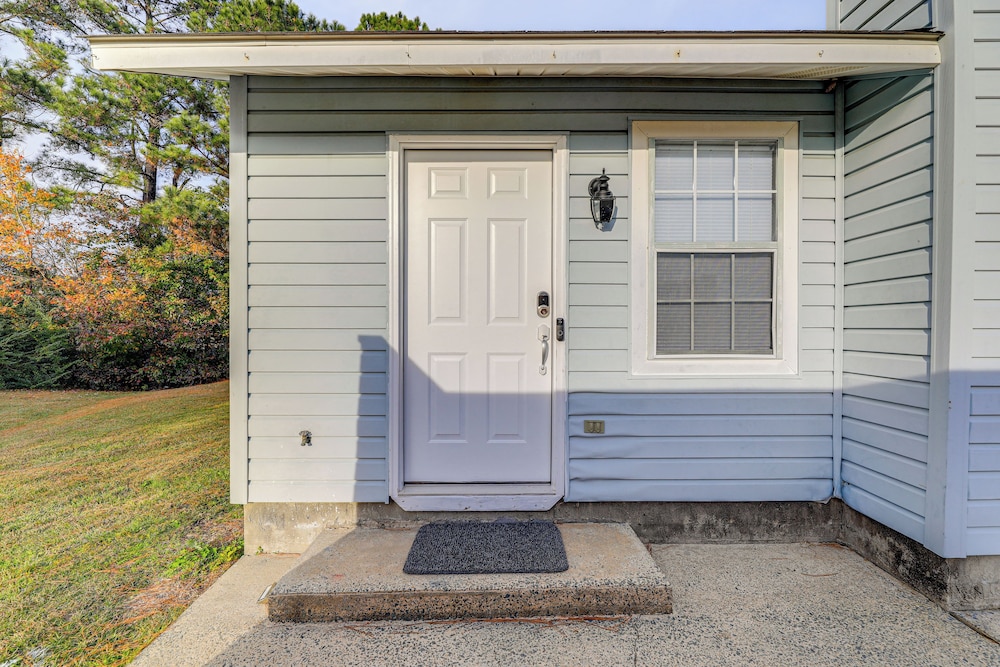 8 Mi to Neuse River: Cozy Gem in Havelock!