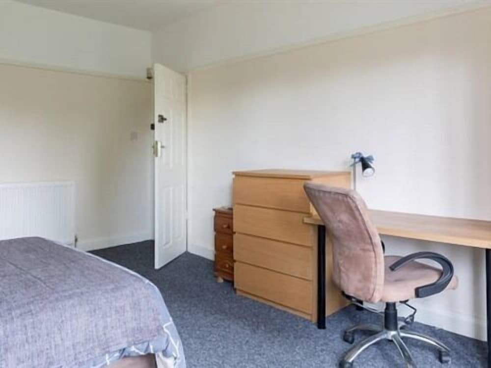 Birmingham Guest House 2