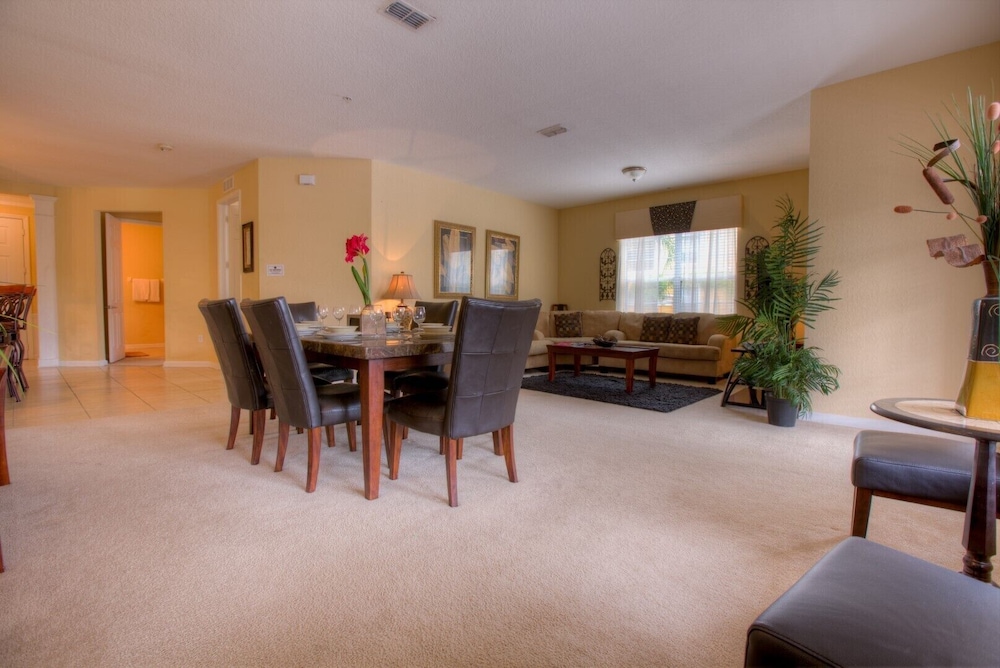Condo W/private Balcony! Free Resort Access